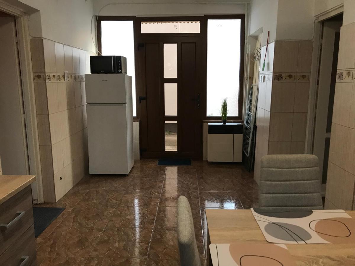 شقة Summer Apartman Hajdúszoboszló المظهر الخارجي الصورة