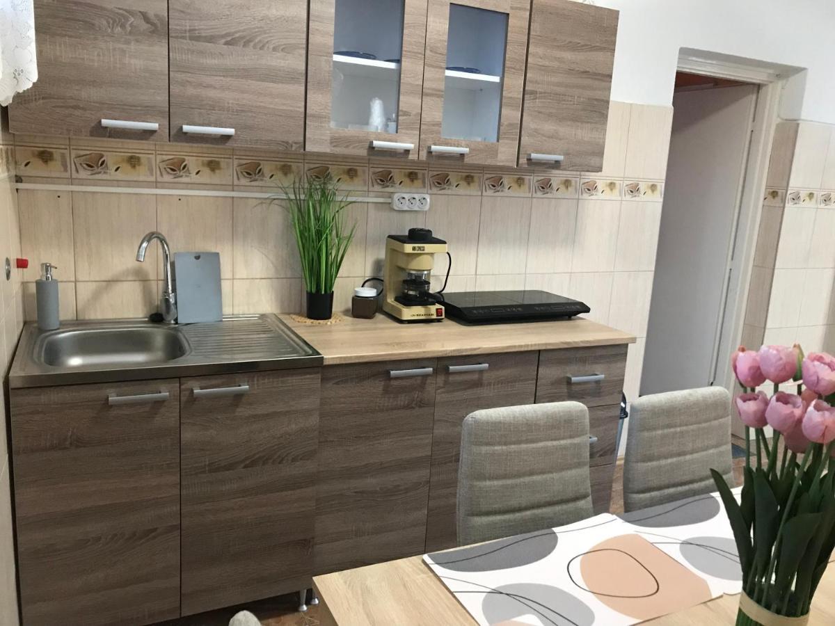 شقة Summer Apartman Hajdúszoboszló المظهر الخارجي الصورة